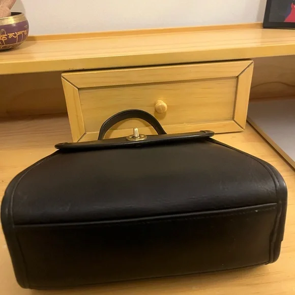 Vintage coach Regina black - Picture 8 of 12